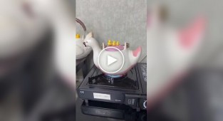 Чайник в виде утки с утятами