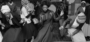 Субкультура 70-х, эпоха Маргарет Тэтчер и улицы Токио в социальной фотографии Криса Стил-Перкинса