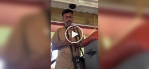 Художник підняв настрій кондукторам